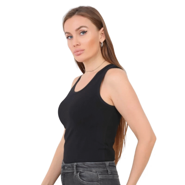 Round neck sleeveless cut top