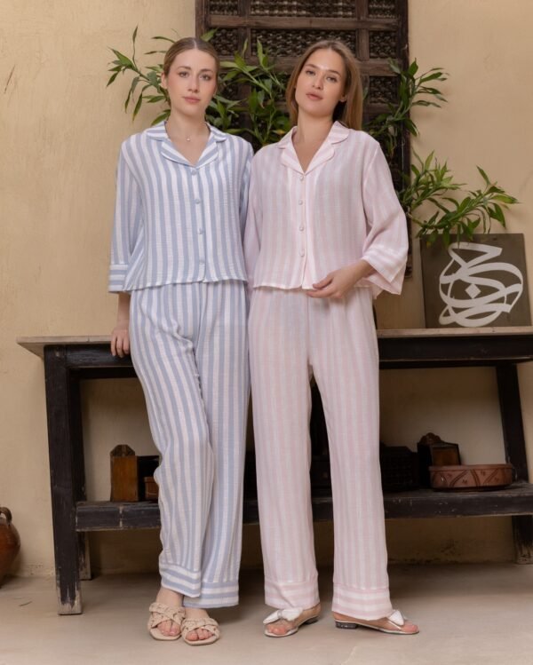 177191BP (5) Women pyjama (soft pants and a long-sleeve shirt)