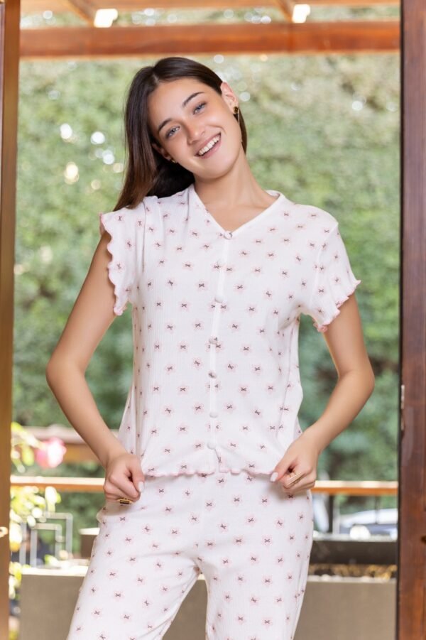 177192P (5) Women pyjama (soft pants and a short-sleeve shirt)